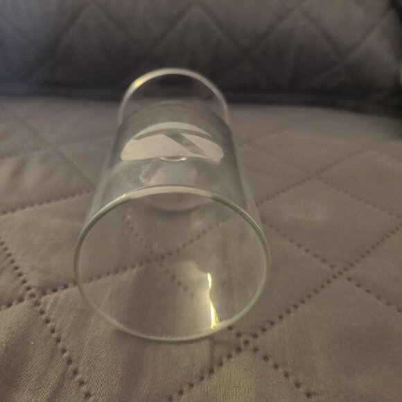 Eastern Airlines Vintage 1980's First Class Wine Glass - Picture 5 of 6